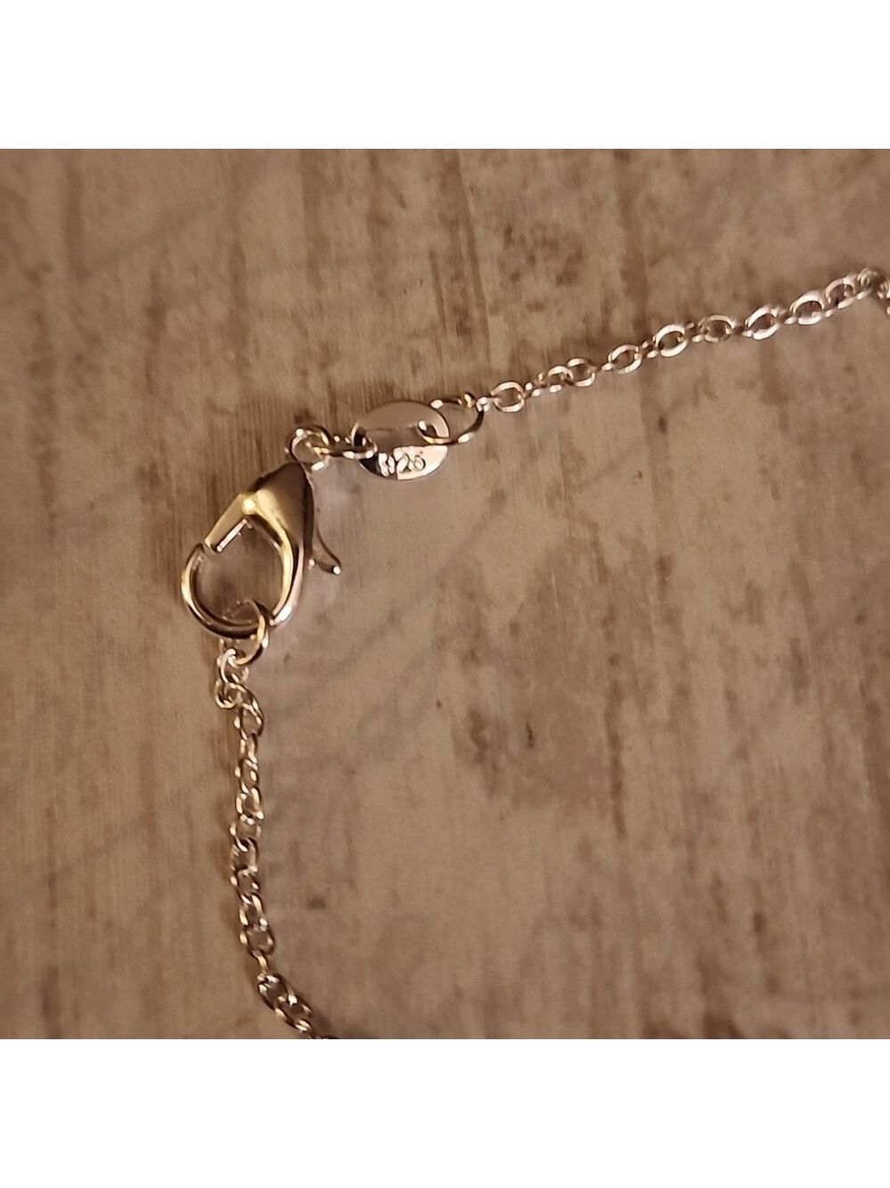 MINIMALIST Artistic Flower Necklace Silver tones 18 Inch Chain NY - Picture 2 of 4